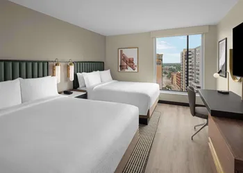 Embassy Suites By Hilton Madison Downtown hotel thumbnail 6