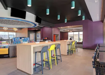 Tru By Hilton Wilmington Wrightsville Beach hotel thumbnail 3