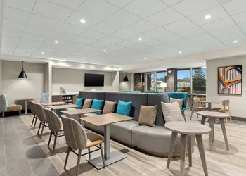 Home2 Suites By Hilton Owatonna hotel thumbnail 2