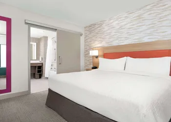 Home2 Suites By Hilton Owatonna hotel thumbnail 8