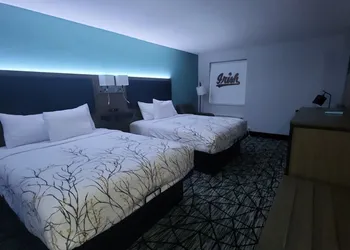 Baymont By Wyndham South Bend hotel thumbnail 7