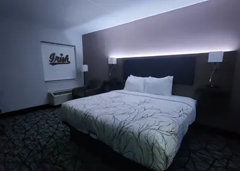 Baymont By Wyndham South Bend hotel thumbnail 8