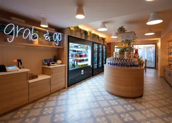 HiBird- Apartment and Suites Hotel hotel thumbnail 4