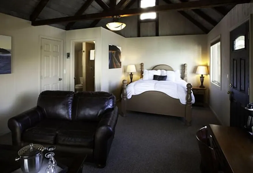 Lucia Lodge hotel detail image 6
