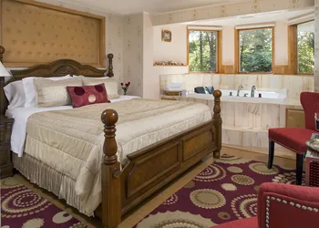 Cherry Valley Manor Luxury Bed and Breakfast hotel thumbnail 7