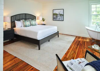 May River Manor hotel thumbnail 8