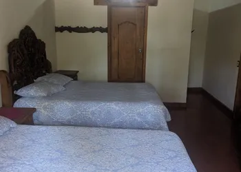 OYO Los Alcatraces hotel thumbnail 6