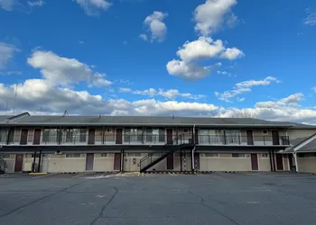 Royal Motel hotel thumbnail 6