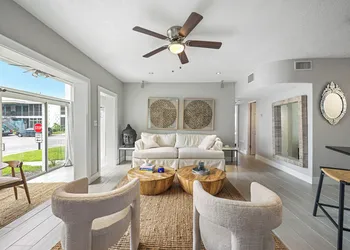 gorgeous property at winter park -131 hotel thumbnail 5