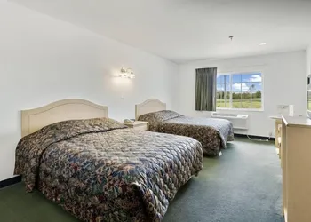 Red Bud Country Inn hotel thumbnail 5