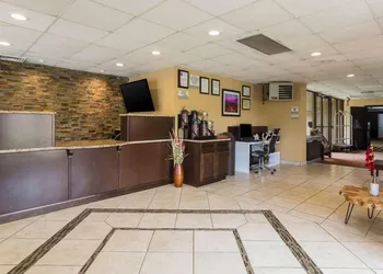 Fairmount Inn & Suites -Stroudsburg hotel thumbnail 2