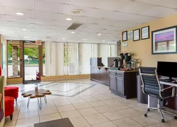 Fairmount Inn & Suites -Stroudsburg hotel thumbnail 3