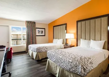 Fairmount Inn & Suites -Stroudsburg hotel thumbnail 5