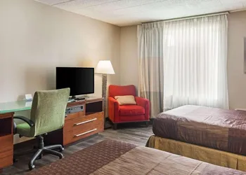Fairmount Inn & Suites -Stroudsburg hotel thumbnail 8