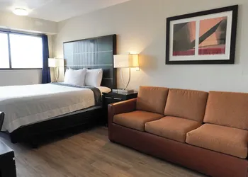 Boardwalk Suites Baton Rouge hotel thumbnail 6