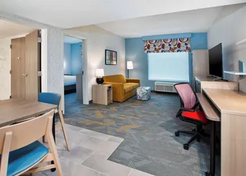 Home2 Suites By Hilton Grand Rapids Northeast hotel thumbnail 3