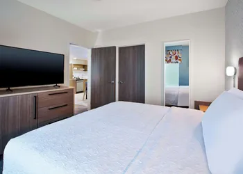 Home2 Suites By Hilton Grand Rapids Northeast hotel thumbnail 4