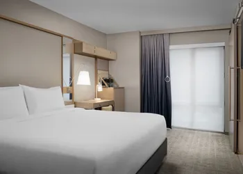 SpringHill Suites by Marriott New York Manhattan Times Square hotel thumbnail 8