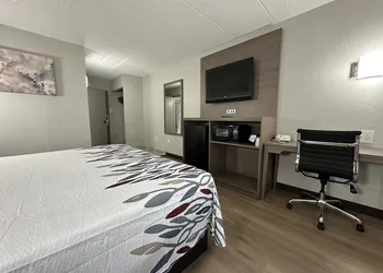 Red Roof Inn Richmond, VA – W Broad St hotel thumbnail 5
