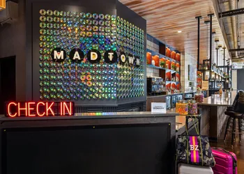 Moxy Madison Downtown hotel thumbnail 5
