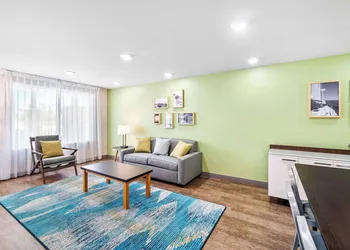 Woodspring Suites Fort Myers - Cape Coral hotel thumbnail 3