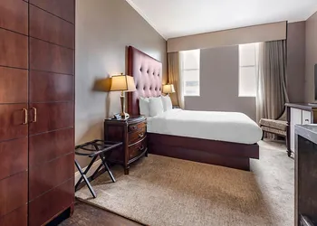 Bluegreen Downtown Nashville hotel thumbnail 7