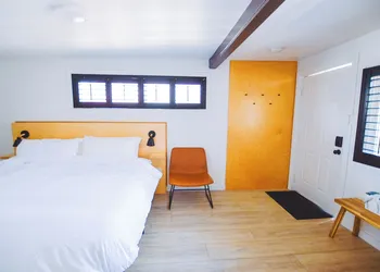The Timberline hotel thumbnail 3