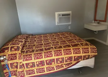 Super Inn hotel thumbnail 4
