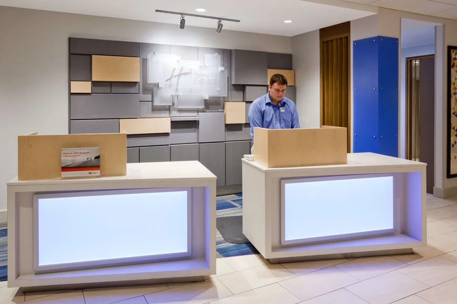 Holiday Inn Express & Suites Austin Airport East by IHG hotel detail image 2
