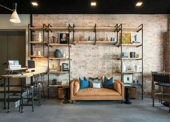 Moxy Columbia Downtown hotel thumbnail 2