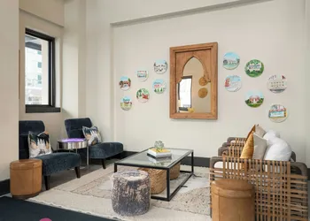 Moxy Columbia Downtown hotel thumbnail 3