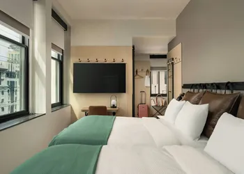 Moxy Columbia Downtown hotel thumbnail 8
