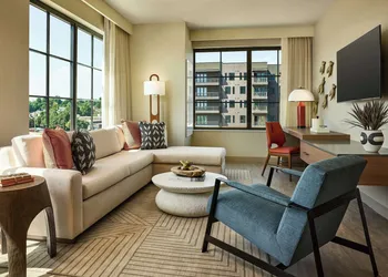 Lively Hotel On Oak Oklahoma City, Tapestry By Hilton hotel thumbnail 7