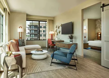 Lively Hotel On Oak Oklahoma City, Tapestry By Hilton hotel thumbnail 8