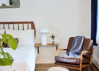 River's Edge hotel thumbnail 4