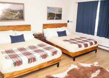 River's Edge hotel thumbnail 8