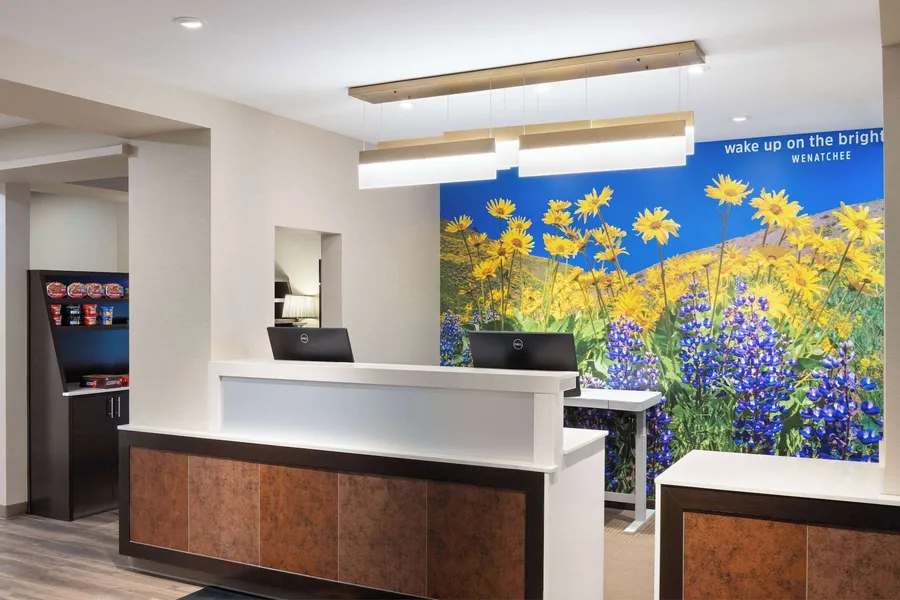 La Quinta Inn & Suites by Wyndham Wenatchee hotel detail image 2
