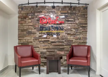 HomeTowne Studios by Red Roof Greenville hotel thumbnail 6