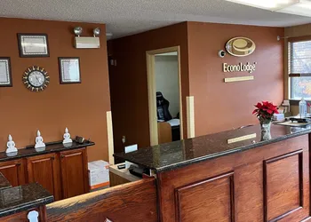 Red Carpet Inn hotel thumbnail 3
