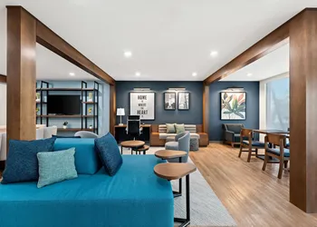 Everhome Suites Huntsville - Research Park hotel thumbnail 3