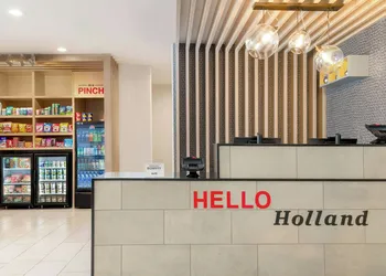 Towneplace Suites by Marriott Holland hotel thumbnail 4