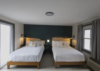 East Rock Inn hotel thumbnail 4