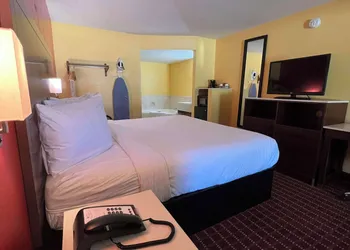 SureStay by Best Western Gulfport hotel thumbnail 4