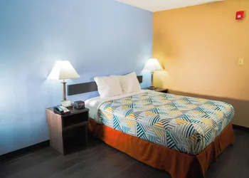 Motel 6 Litchfield, IL hotel thumbnail 6