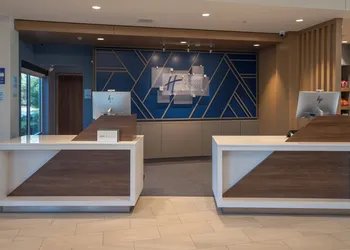 Holiday Inn Express & Suites Fort Walton Beach Eglin Area by IHG hotel thumbnail 3