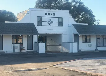 The Oaks Motel hotel thumbnail 8