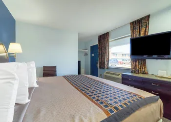 Budget Inn Frederick US-183 hotel thumbnail 8
