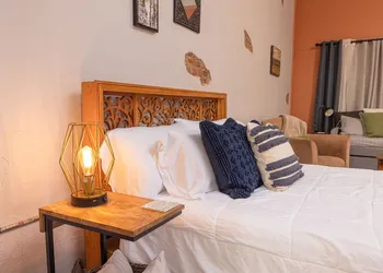 Hartwell Suites hotel thumbnail 8
