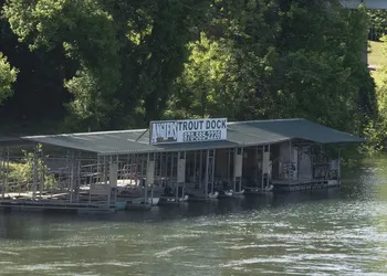 Anglers Riverfront Motel hotel thumbnail 7