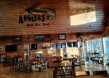 Anglers Riverfront Motel hotel thumbnail 8